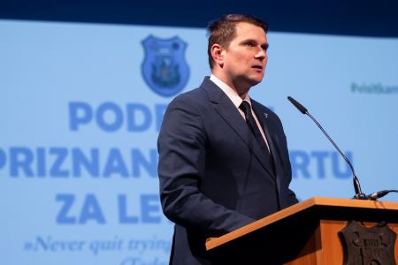 Na mladih šport stoji. Naj športnika Kamnika za leto 2022 Lovro Planko in Tjaša Vrtačič ter ekipa odbojkaric Calcit volleya (6)